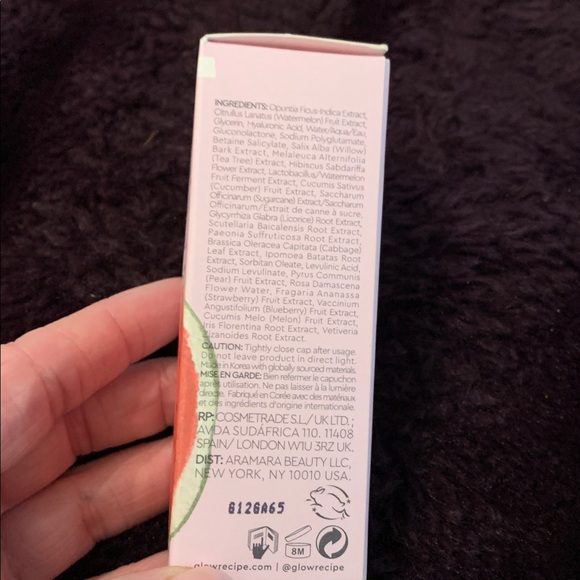 Glow Recipe Watermelon Glow - Picture 2 of 3